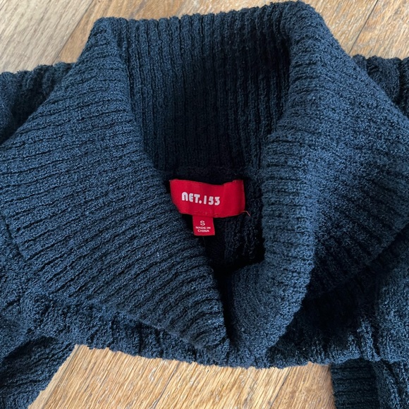 Turtleneck shrug poncho sweater - Picture 3 of 4